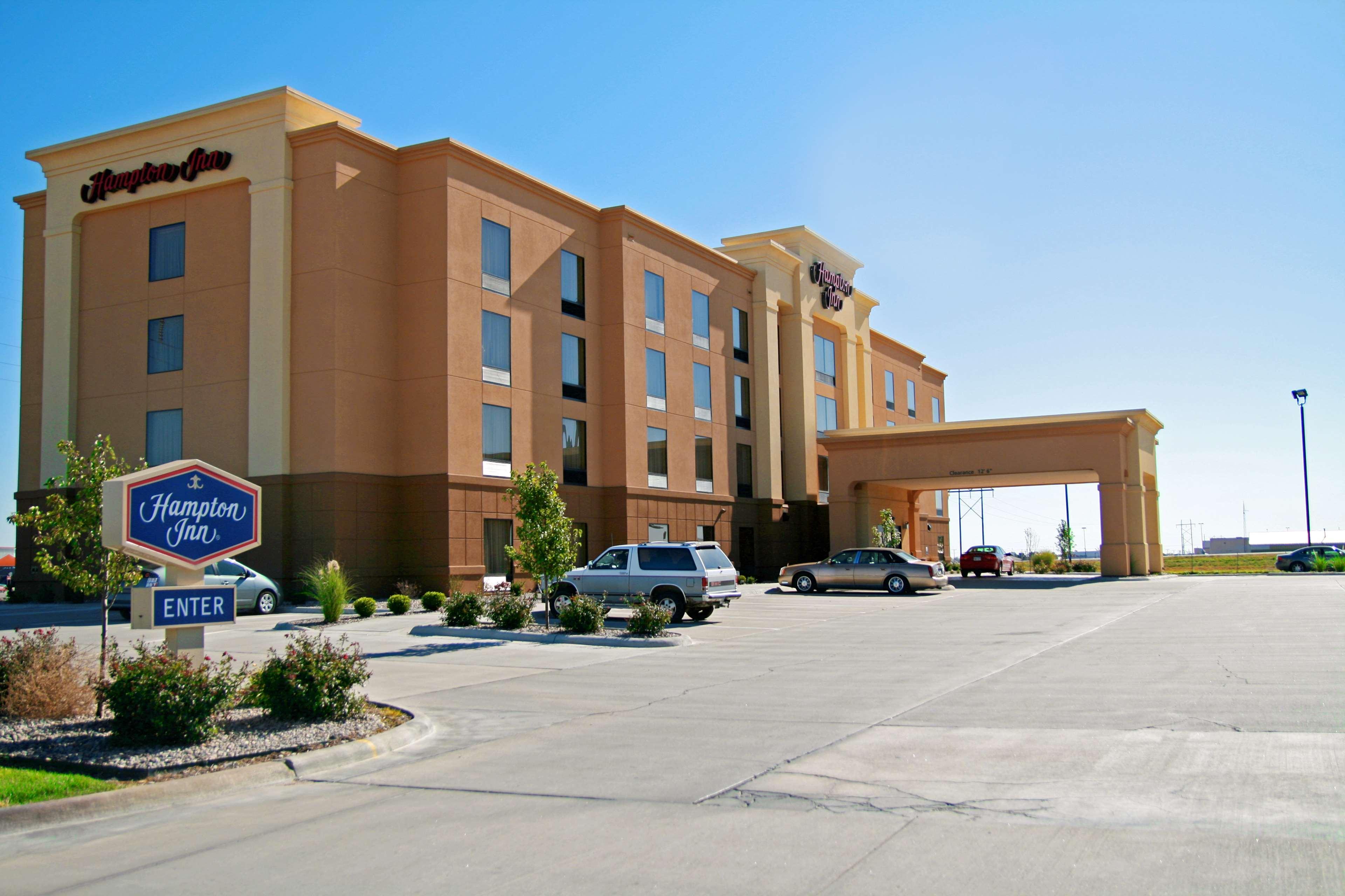 Hampton Inn Hays-North Of I-70 Екстериор снимка