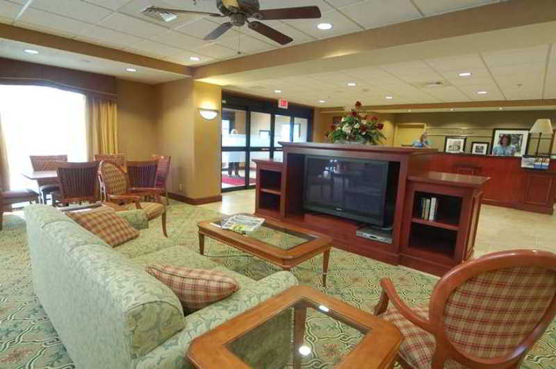 Hampton Inn Hays-North Of I-70 Интериор снимка